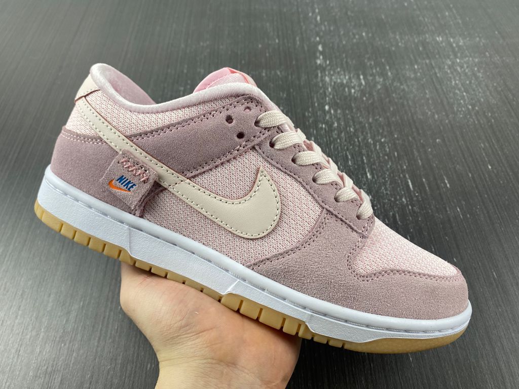 Dunk LowDZ5318-640